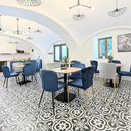 Otel Na Bezu Drahonitz